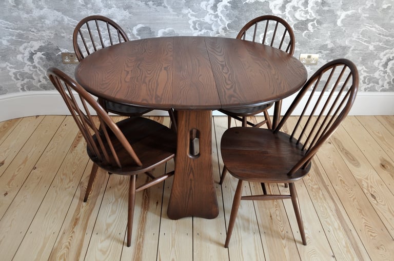 Vintage Retro Designer Ercol Gate Leg Table mdl 1156 and 4 Windsor Chairs (model 1877)