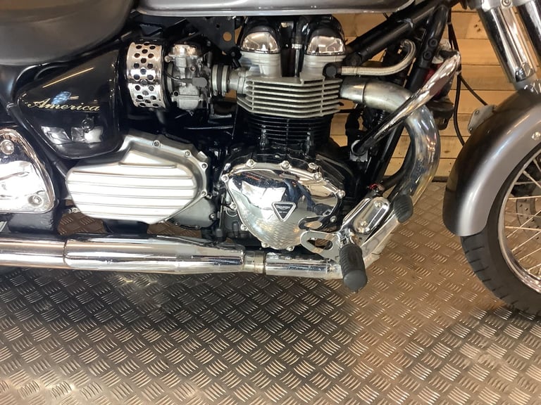 Triumph Bonneville 790 AMERICA