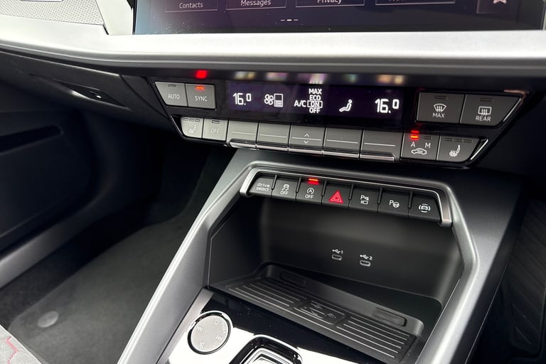 2025 Audi RS3 2.5 TFSI Carbon Vorsprung S Tronic quattro Euro 6 (s/s) 4dr Saloon Automatic