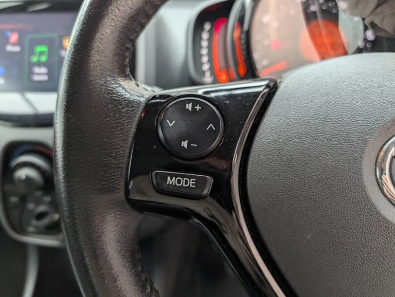 2020 Toyota AYGO 1.0 VVT-i x-play Hatchback 5dr Petrol Manual Euro 6 (71 ps) REVERSING CAMER HATC...