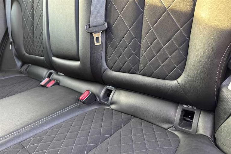 2020 Renault Kadjar 1.3 TCe Iconic SUV 5dr Petrol Manual Euro 6 (s/s) (140 ps) SUV Petrol Manual