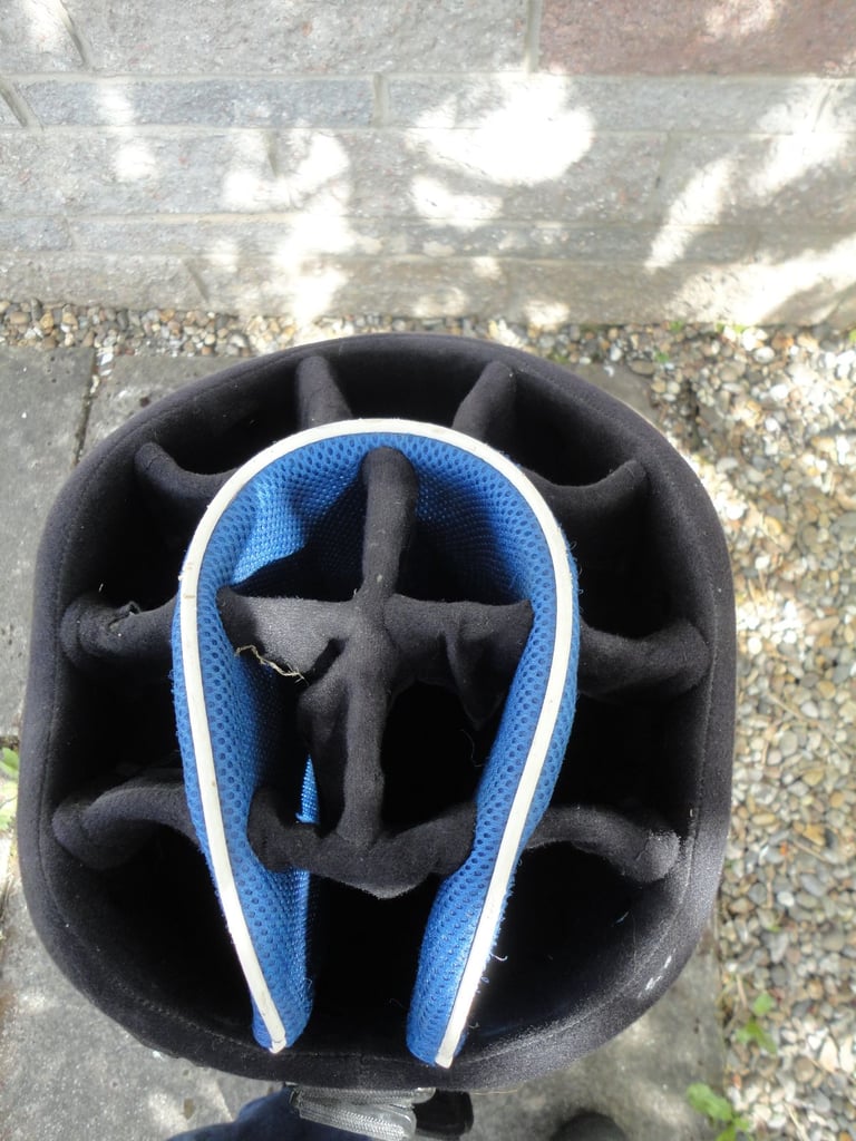 Golf bags, taylormade, mizuno, and ping £75 each