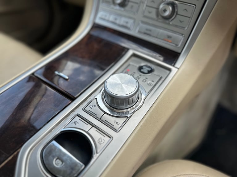 JAGUAR XF 3.0d V6 Premium Luxury