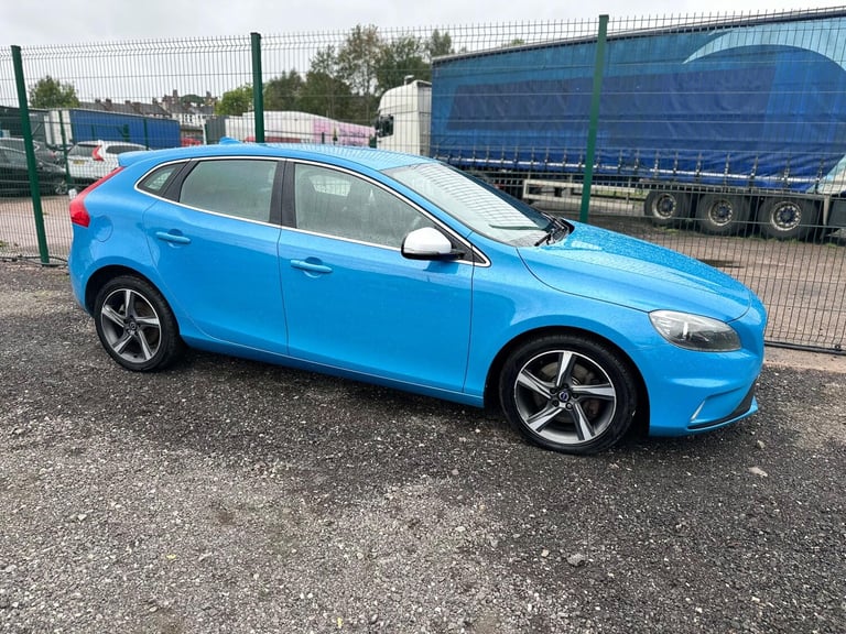 2014 Volvo V40 2.0 D3 R-Design Euro 5 (s/s) 5dr HATCHBACK Diesel Manual