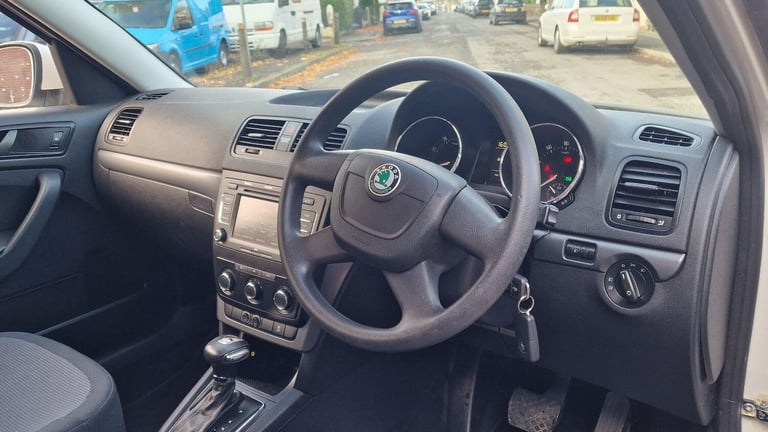 2010 Skoda Yeti 1.2 TSI S DSG Euro 5 5dr HATCHBACK Petrol Automatic