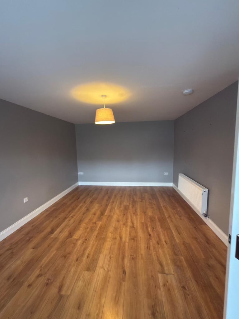 3 Bedroom Semi-Detached House to rent in Meigh