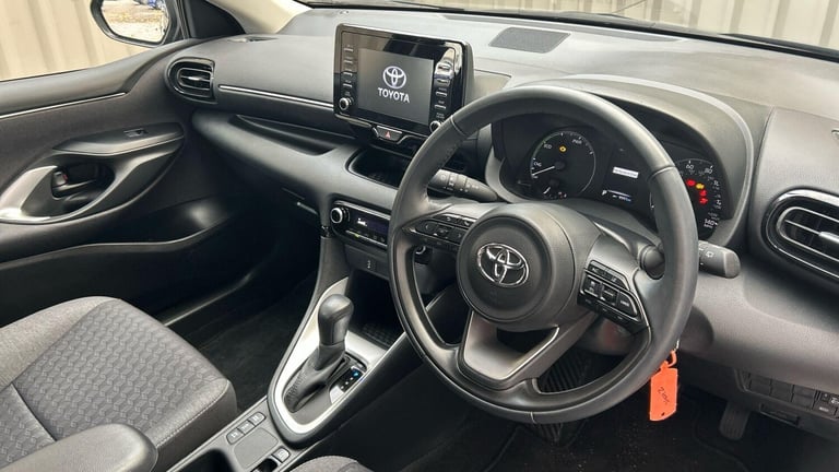 2023 Toyota Yaris 1.5 VVT-h Icon Hatchback 5dr Petrol Hybrid E-CVT Euro 6 (s/s) (116 ps) HATCHBAC...