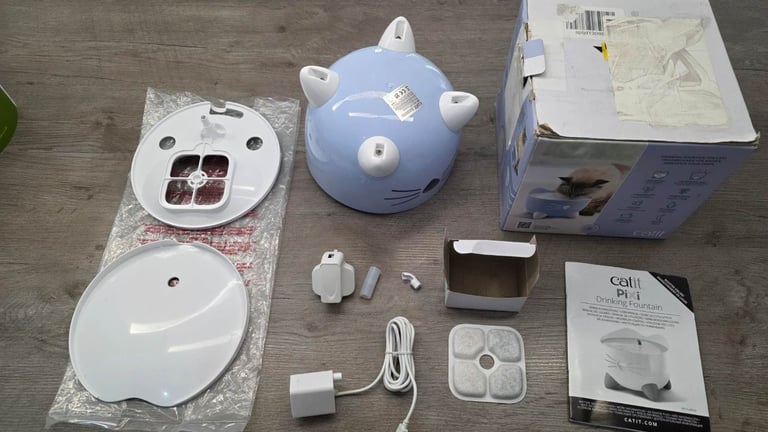 Catit drinking fountain, pre-owned, plastic cover