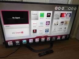 47” LG SMART WIFI 3D LED TV WITH GLASSES CAN DELIVER 