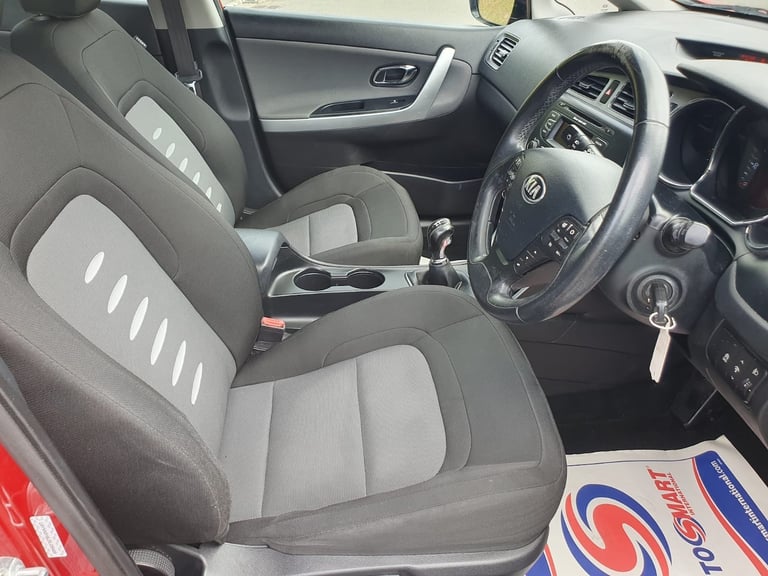 KIA CEED 1.6 CRDi 2 EcoDynamics 5dr Tax £20 Super condition Recent major service