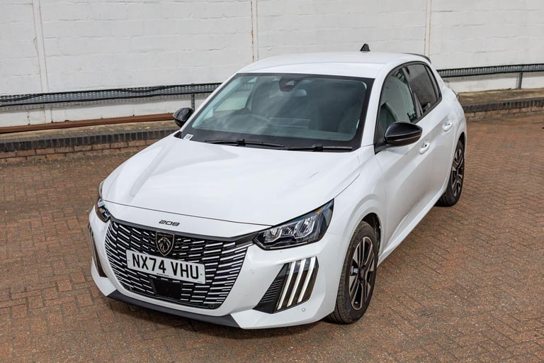 2024 Peugeot 208 1.2 PureTech MHEV Allure Hatchback 5dr Petrol Hybrid e-DSC Euro 6 (s/s) (10 HATC...