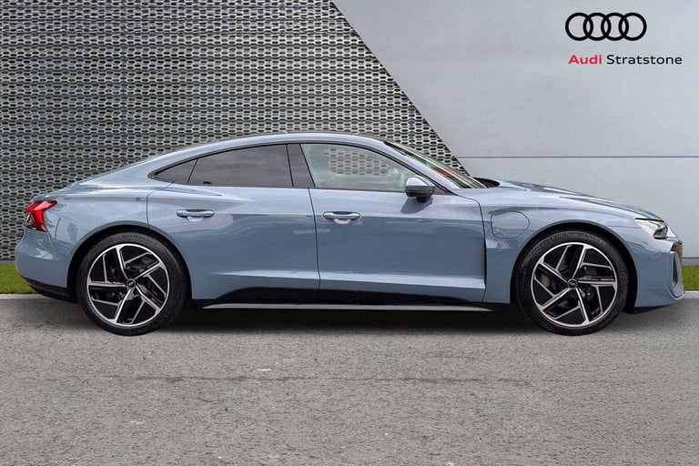2025 Audi e-tron GT 370kW 105kWh Quattro 4dr Auto Saloon Electric Automatic
