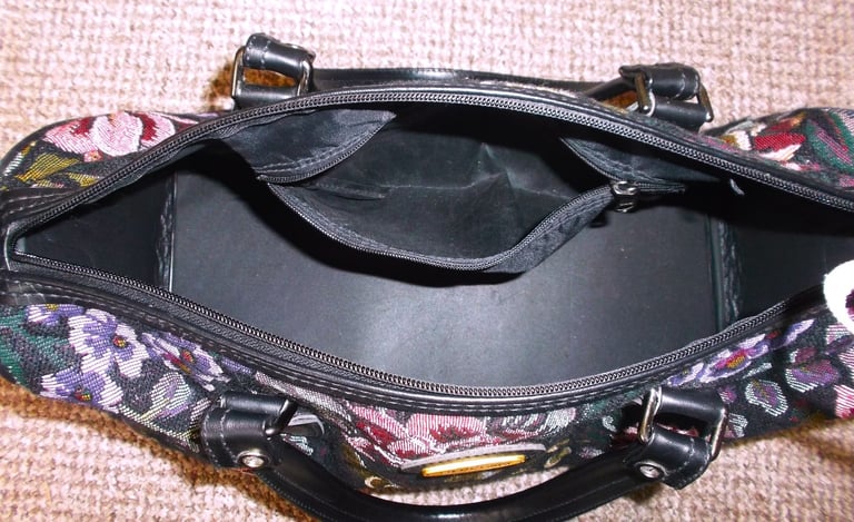 Large Jane Shilton Vintage Tapestry Suitcase with Matching Holdall