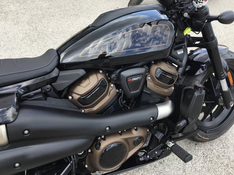 2022 Harley-Davidson SPORTSTER S RH1250S Vivid Black (22MY) HD Sportster PETROL Manual