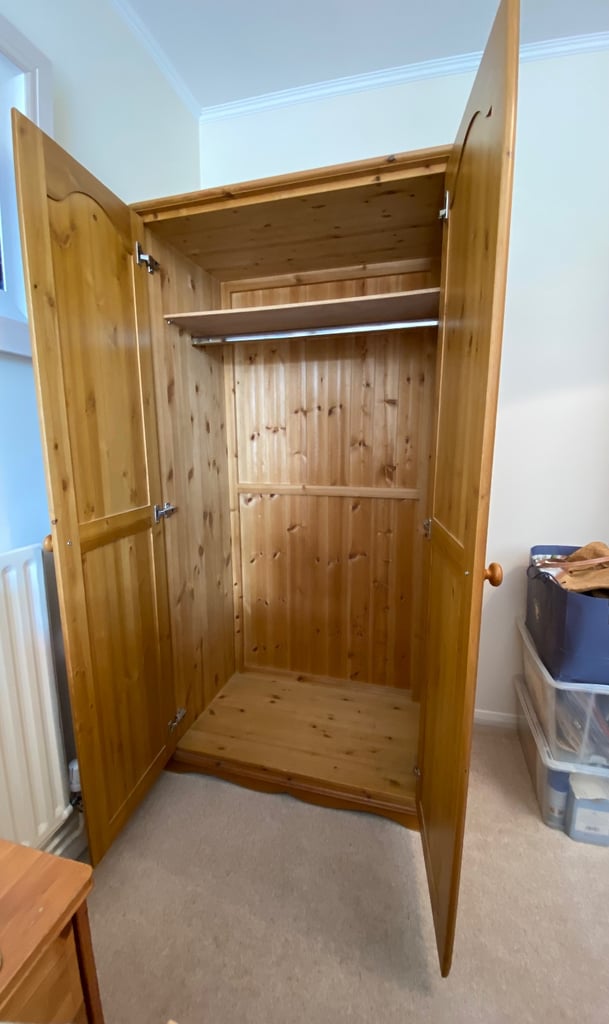 Pine Style Wardrobe 
