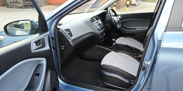 HYUNDAI I20 SE 1.2 Petrol 5dr 2016 *1 Year Warranty* ULEZ Free