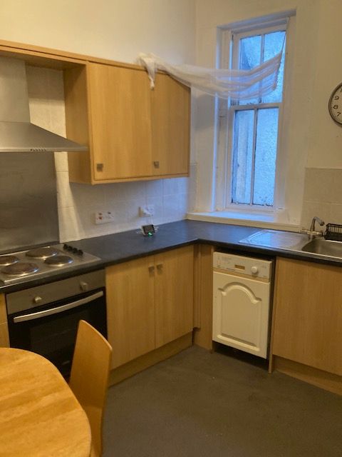 Excellent one bedroom flat to rent in Central Falkirk. Rent - £590 pcm