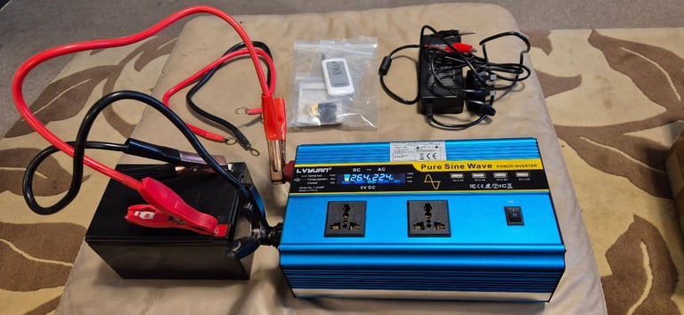 Power inventer 12V and 24V to 230V with portable battery 24V and charger.