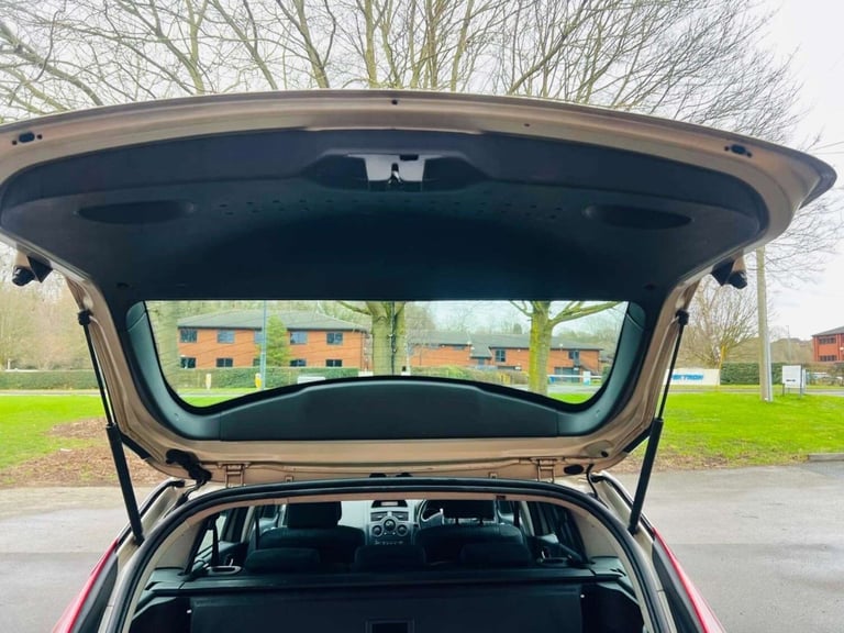 2008 Renault Megane 1.9 dCi FAP Dynamique S Estate 5dr Diesel Manual (154 g/km, 130 bhp) Estate D...