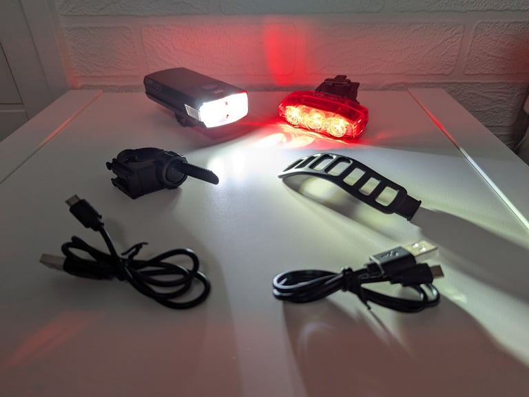 image for CatEye AMPP1100 Front & CatEye VIZ 450 Rear LED Bicycle lights / RRP £95 / FREE LOCAL DELIVERY 