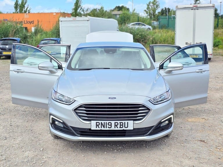 2019 Ford Mondeo 2.0 TiVCT Titanium Edition CVT Euro 6 (s/s) 4dr (18 inch alloys) Saloon Hybrid A...