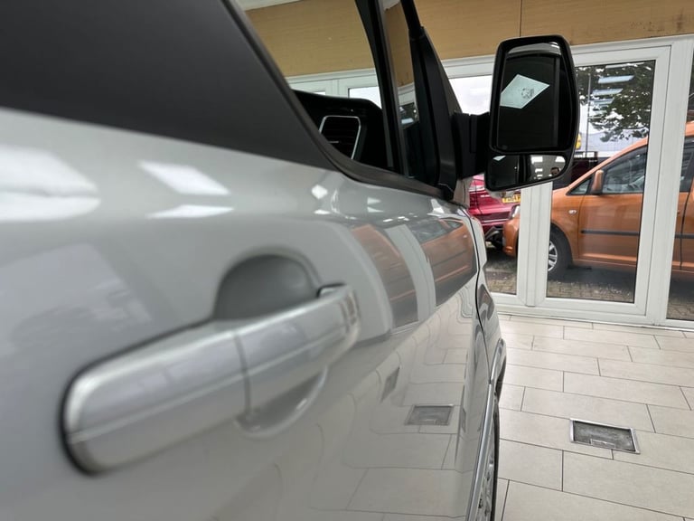 2020 Ford Tourneo Custom 2.0 EcoBlue 130ps L/R 8 Seater Titanium Auto MPV DIESEL Automatic