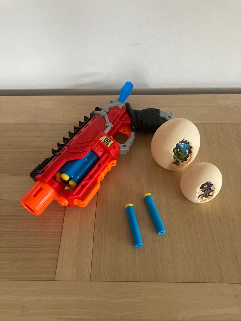 Toy gun with foam bullets 