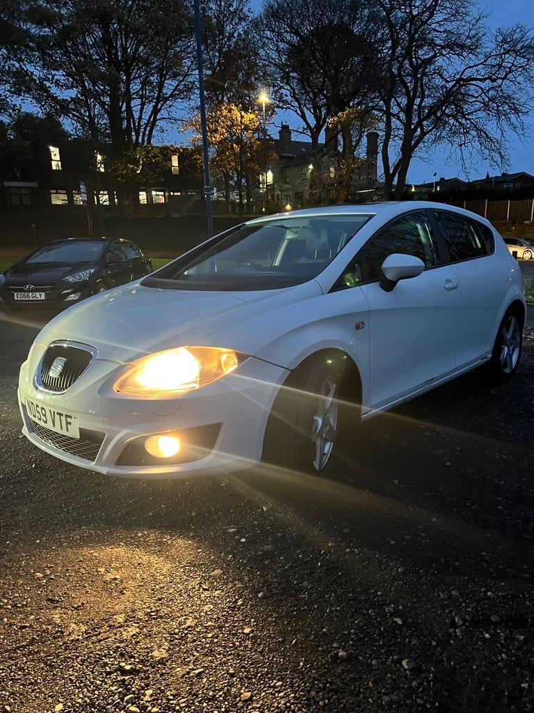 Seat, LEON, Hatchback, 2010, Manual, 1968 (cc), 5 doors