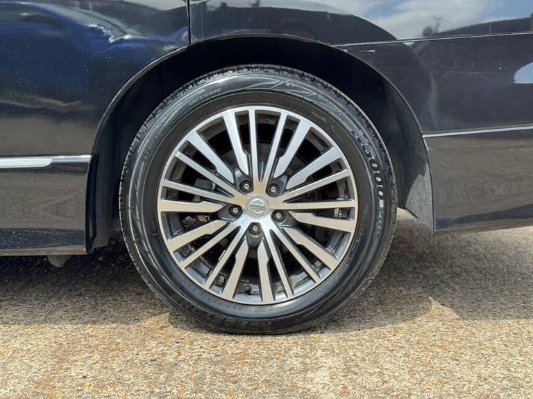 2019 Nissan Elgrand NISSAN ELGRAND HIGHWAYSTAR S 2.5L PETROL 8 SEATER 4WD AUTO, ULEZ, 69-19, FR M...