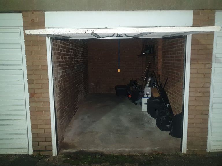 Garage for rent - Bartley Green 
