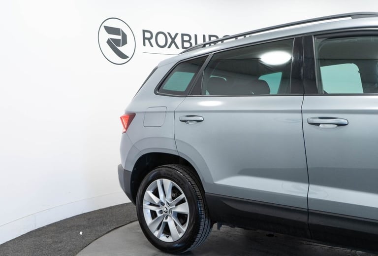 2021 21 SKODA KAROQ 1.5 TSI ACT SE TECHNOLOGY SUV 5DR PETROL MANUAL EURO 6 (S/S)