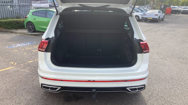 2023 Volkswagen Tiguan 2.0 TDI R-Line 5dr DSG Diesel Estate Estate Diesel Automatic