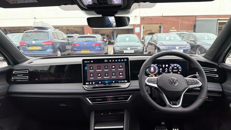 2025 Volkswagen Tiguan 1.5 TSI eHybrid R-Line 5dr DSG ESTATE PETROL/ELECTRIC Automatic