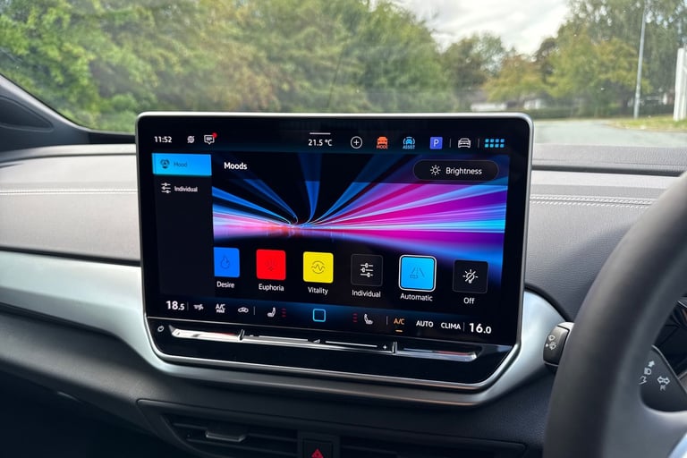 2025 Volkswagen ID.5 Pro 77kWh Match Auto 5dr SUV Automatic