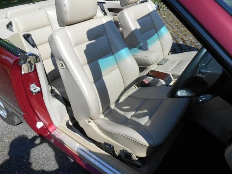 1994 Mercedes-Benz E Class E220 2-Door Petrol