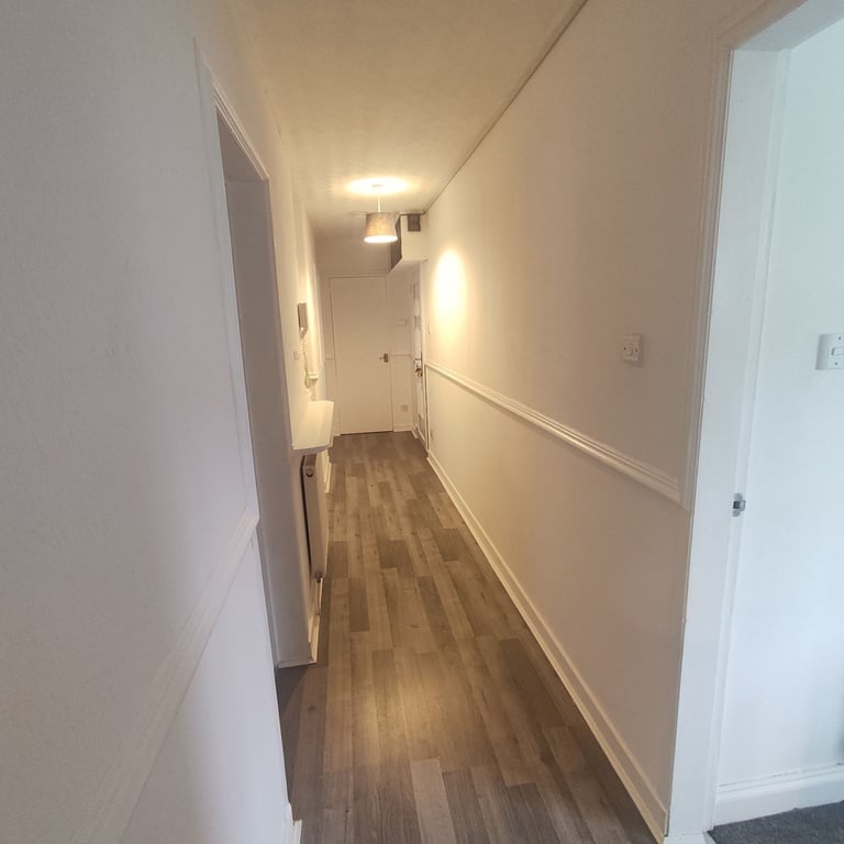 First floor, 3 bedroom spacious flat in Drumchapel, Glasgow 