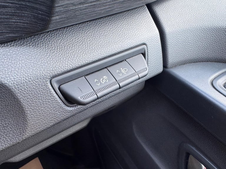 2022 Renault Trafic 2.0 DCI Sport 150BHP LL30 LWB. Same as Nissan Primastar. 