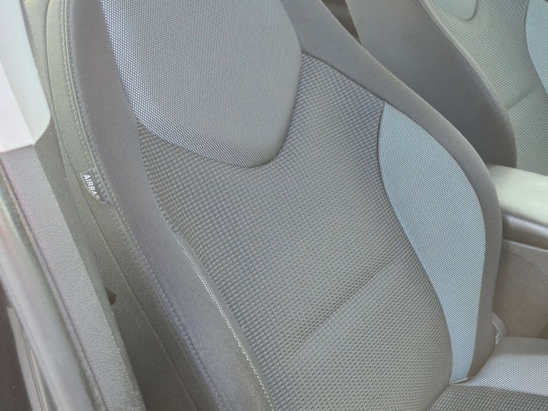 2012 Peugeot 308 1.6 308 Active HDi 5dr Hatchback Diesel Manual