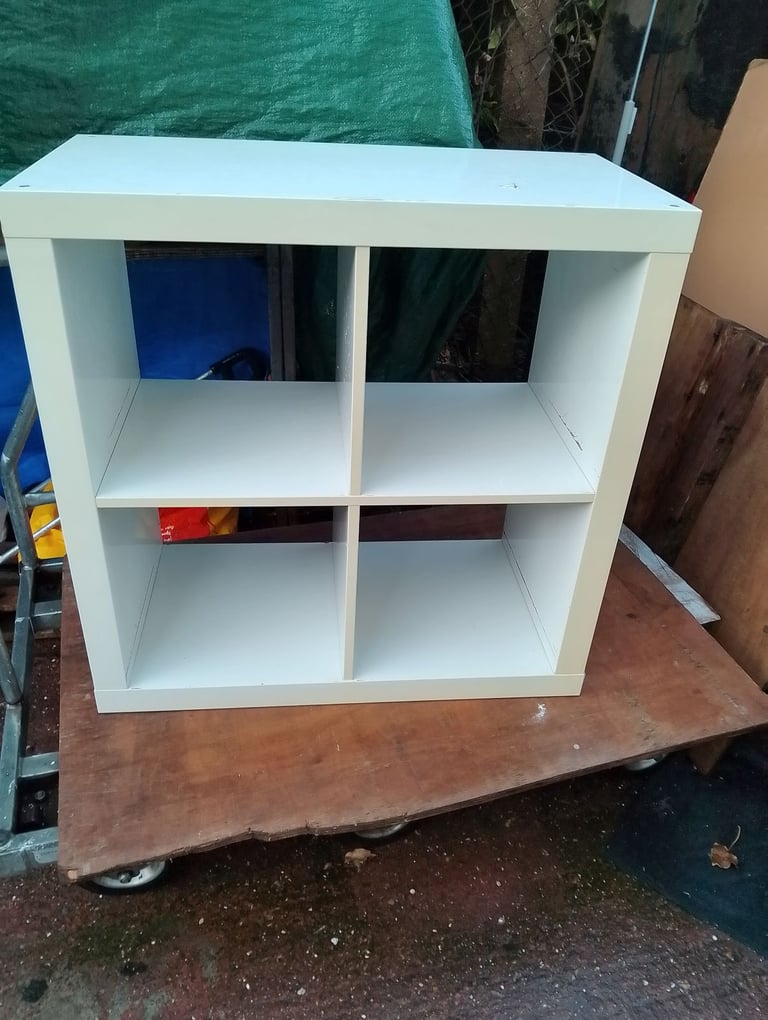 'Ikea Kallax ' storage unit in very good condition allround spotlessly clean 