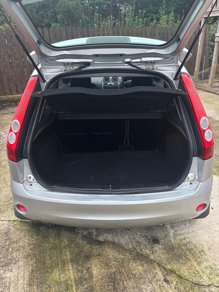 Ford, FIESTA, Hatchback, 2007, Manual, 1242 (cc), 3 doors