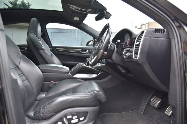 2019 Porsche Cayenne Turbo 5dr Tiptronic S [5 Seat] COUPE PETROL Automatic