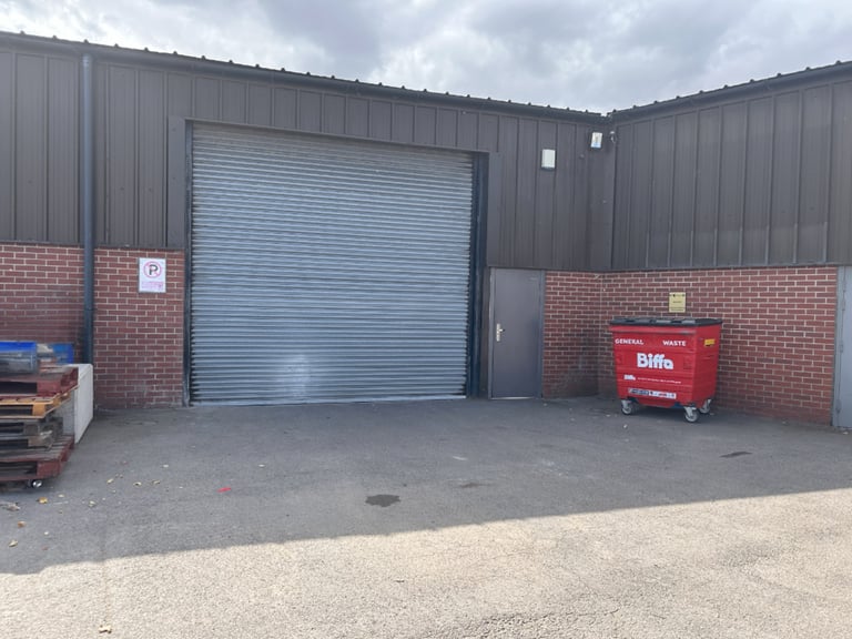 Industrial unit to LET