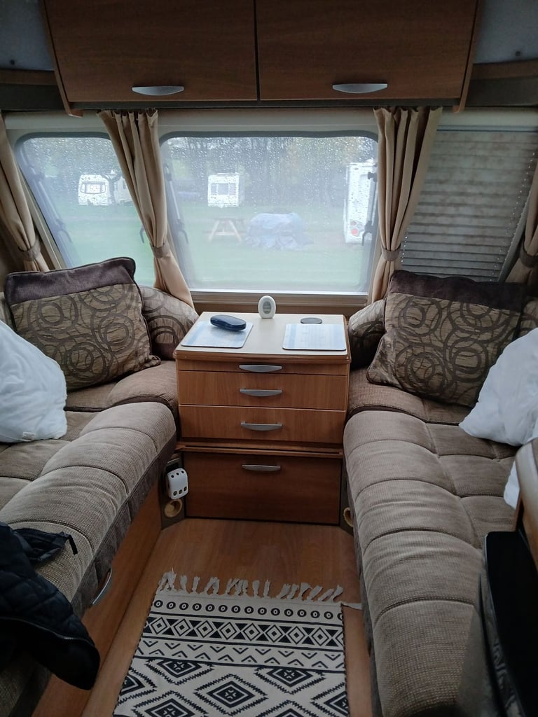 2010 swift challenger 570 