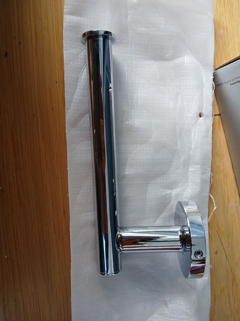Toilet roll holder  hansgrohe excellant quality