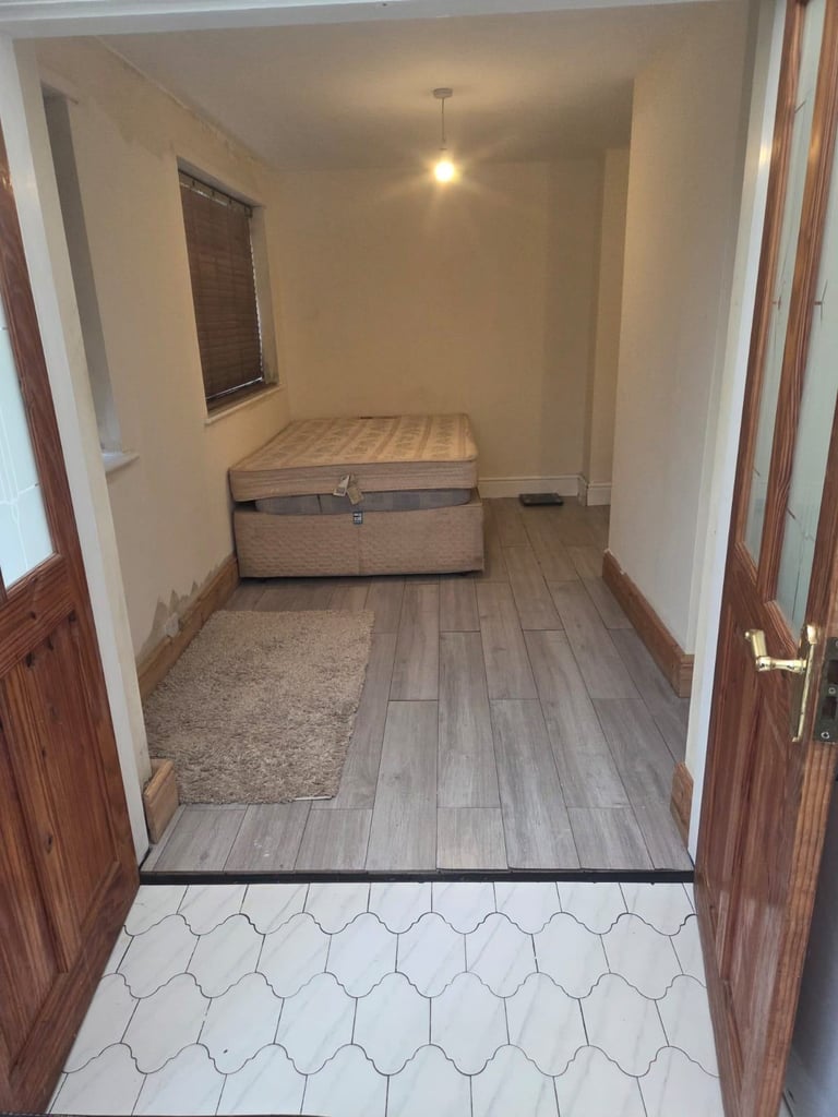 Your Dream Studio Flat Awaits!..