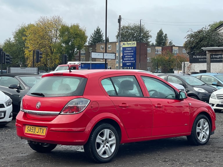 * 59 2010 VAUXHALL ASTRA 1.4L 5 DOOR + LONG MOT + IDEAL FIRST CAR + HPI CLEAR * 