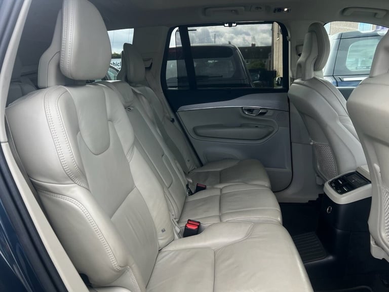 2017 Volvo XC90 2.0h T8 Twin Engine 10.4kWh Inscription Pro SUV 5dr Petrol Plug-in Hybrid A ESTAT...