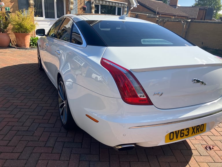 Jaguar, XJ, Saloon, 2013, Other, 2995 (cc), 4 doors