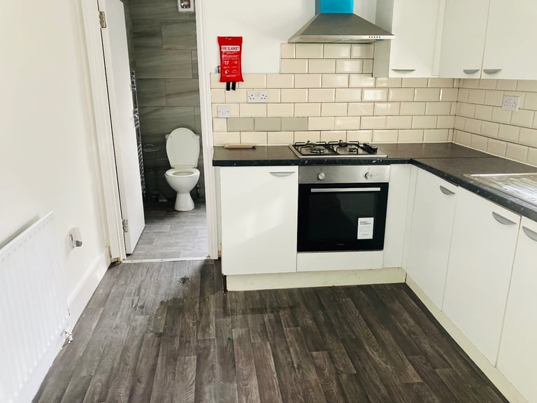 2 Bedroom Flat to rent E13 Plaistow Two bedroom