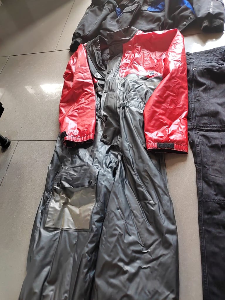 East London Motorcycle Clothing – ALL TYPES – SEE PHOTOS – EAST LONDON - 729